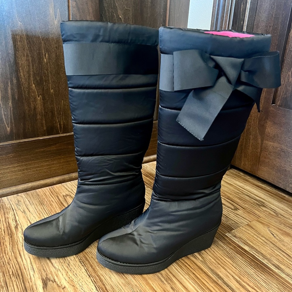 Kate Spade Cagney black nylon wedge boots - size 7 - Picture 2 of 8